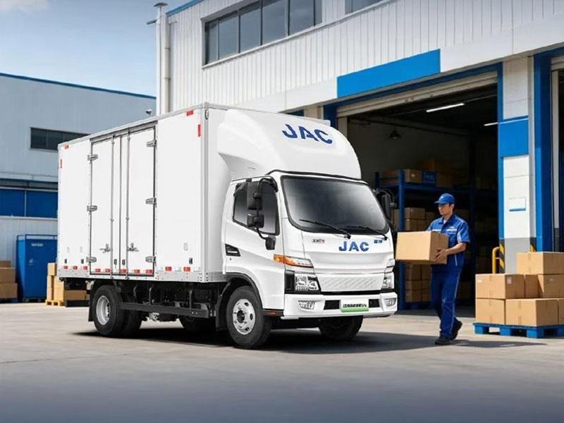 JAC New Energy Light Trucks: Four Battery-Swap Models Compared for City Logistics Buyers