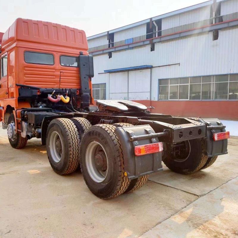 Shacman 380HP 6x4 Heavy-Duty Tractor Truck