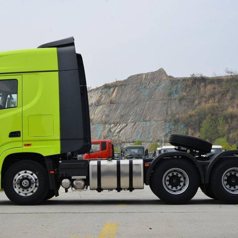 Dongfeng 450HP+ 6x4 Double-Drive Tractor Truck