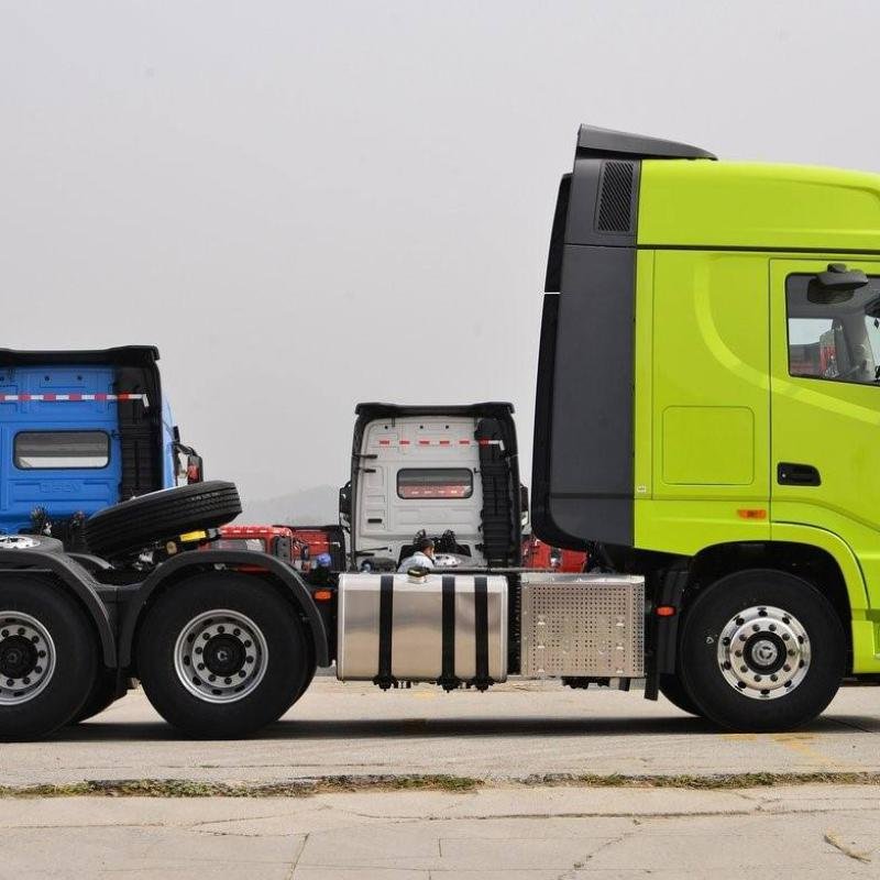 Shacman 500HP 6X4 Heavy Duty Tractor Truck for Sale