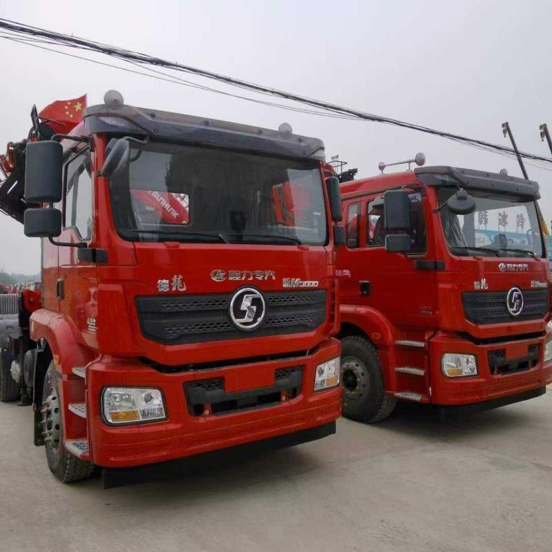 SHAANXI SHACMAN X3000 430HP 8x4 Heavy-Duty Mining Tractor Truck