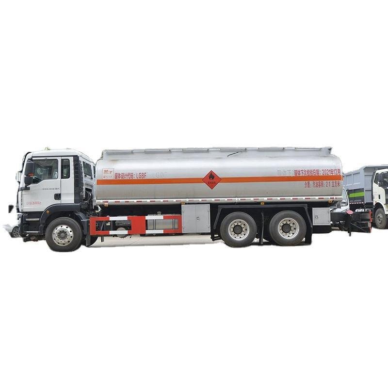 Sinotruk HOWO 371HP 6x4 20,000L Fuel Tanker Truck