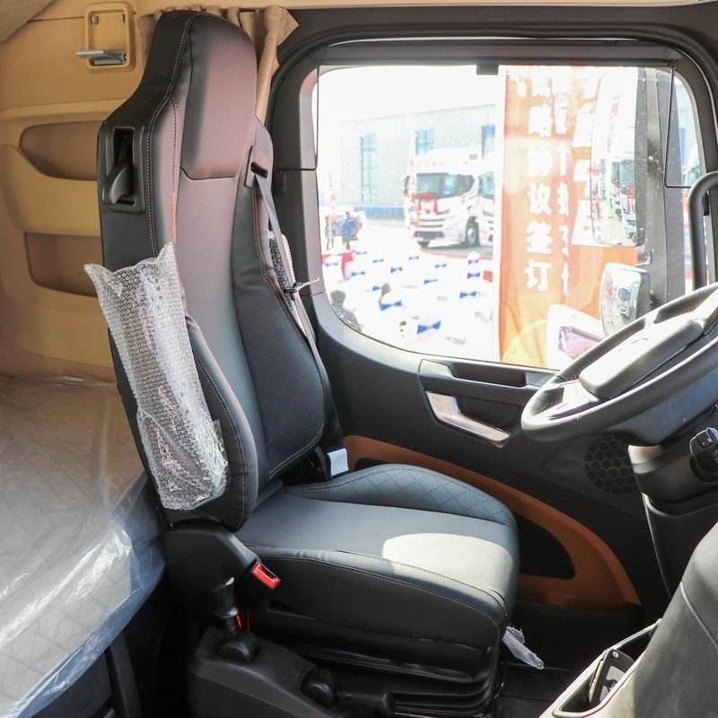 Dongfeng 430HP 6x4 Heavy-Duty Tractor Head