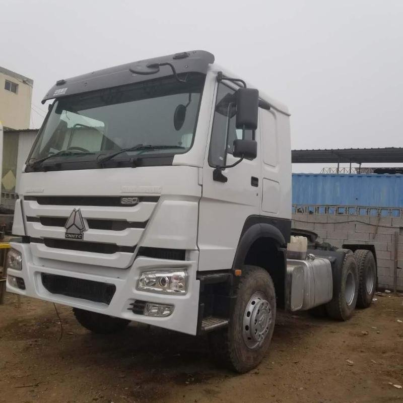 Sinotruk HOWO 375HP 6x4 Heavy-Duty Tractor Truck Head