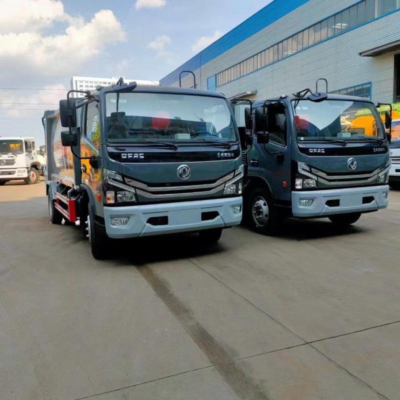 DONGFENG 4x2 4000L Rear Loader Compactor Garbage Truck