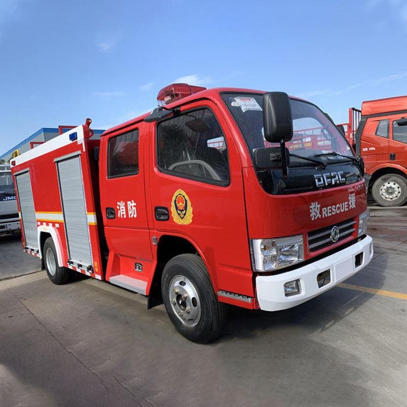 Dongfeng 4X2 190HP 5000-8000L Foam Fire Truck Commander Unit
