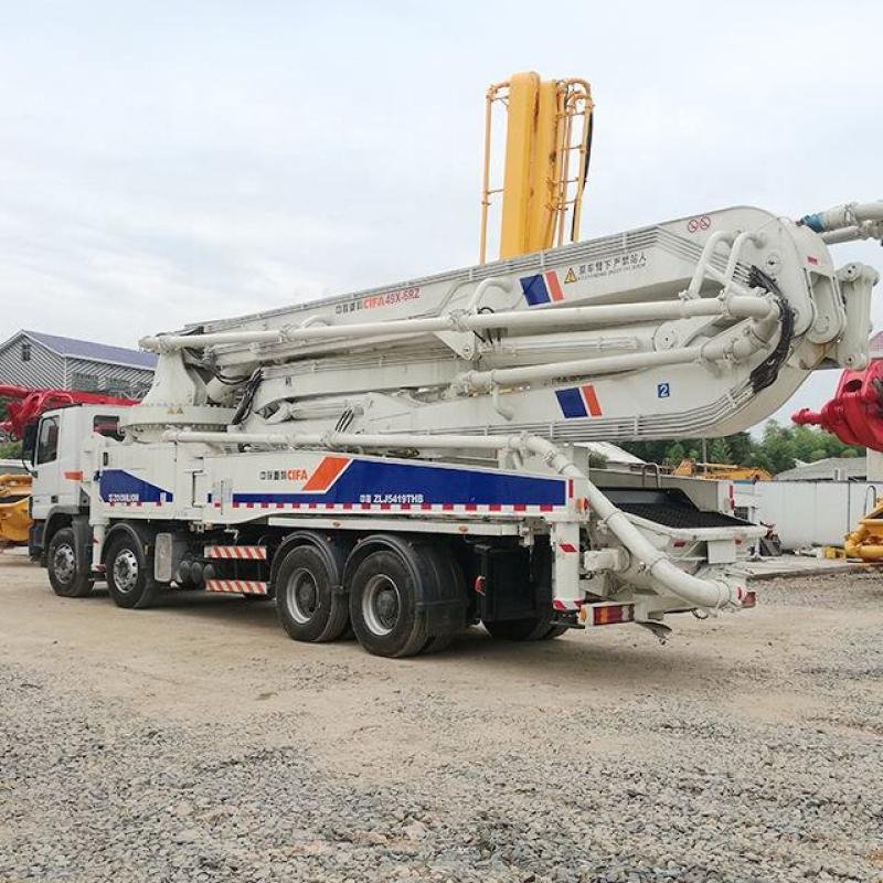 Zoomlion 62M Truck-Mounted Concrete Pump 125 m³/h Diesel Mobile Boom Pump