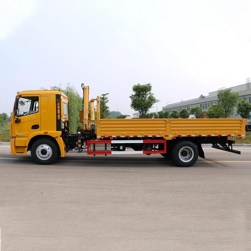 Heavy-Duty 20-Ton Construction Truck Crane 4-Section Straight Boom 40-50 T.m Lifting Moment