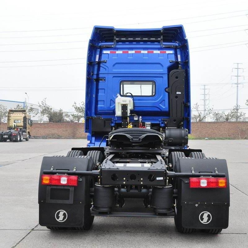 SHACMAN Delong X3000 Gold Edition 500HP 6x2 Tractor Truck