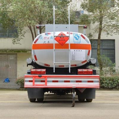 SINOTRUK HOWO 160HP 4x2 Oil Tank Truck