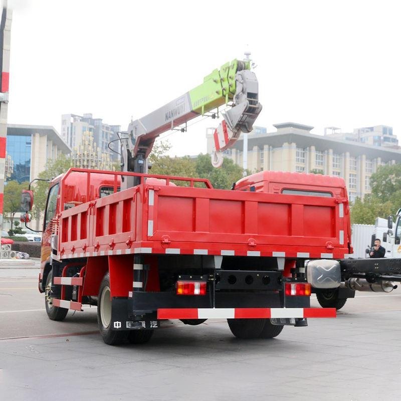 Sinotruk HOWO 12-Ton 6x4 Telescopic Boom Truck Mounted Crane