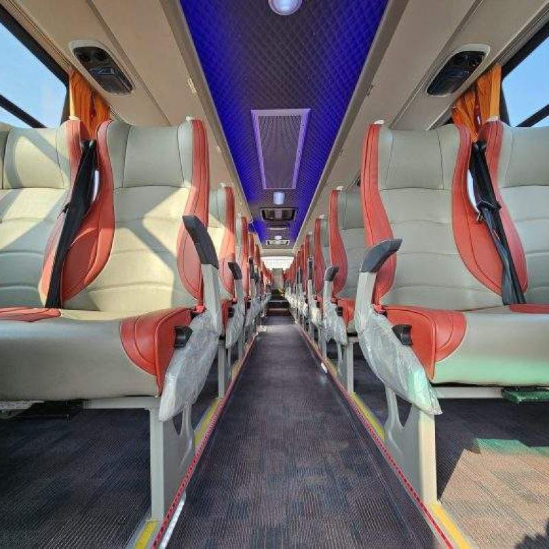 Yutong 50-Seater Rear-Engine Diesel Bus Manual Transmission