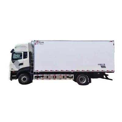 Dongfeng 175HP 6-Ton Refrigerated Truck 4x2 Freezer Transport Vehicle