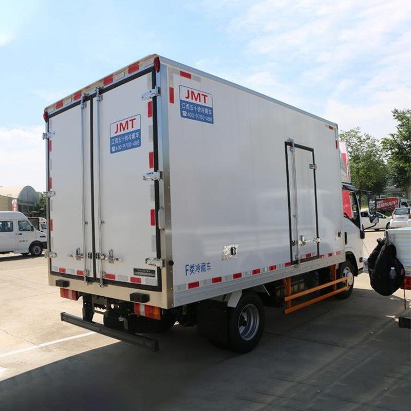 ISUZU 116HP 4x2 Refrigerated Truck