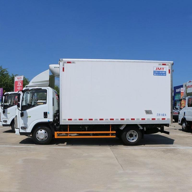 ISUZU 116HP 4x2 Refrigerated Truck