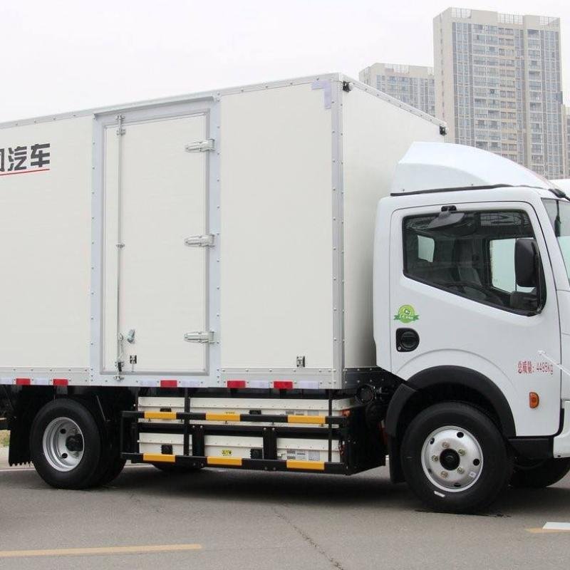 Isuzu 4x2 10 Ton Refrigerated Truck