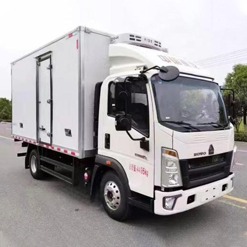 Dongfeng 5-Ton Commercial Refrigerated Truck -25°C Frozen Food Transport Vehicle with ISUZU Chassis