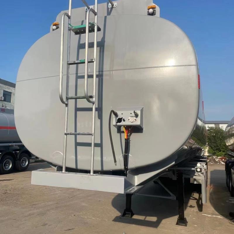 HUALIANGYONGSHUN 45000L 3-Axle Carbon Steel Fuel Tank Semi Trailer