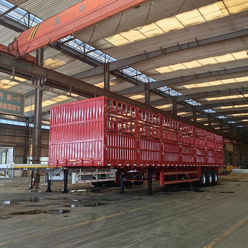 Heavy-Duty 3-Axle 60T Steel Stake Barn Fence Semi-Trailer for Long-Distance Transport