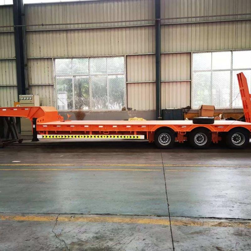 Heavy-Duty 3-Axle Low Bed Semi Trailer 50T Capacity
