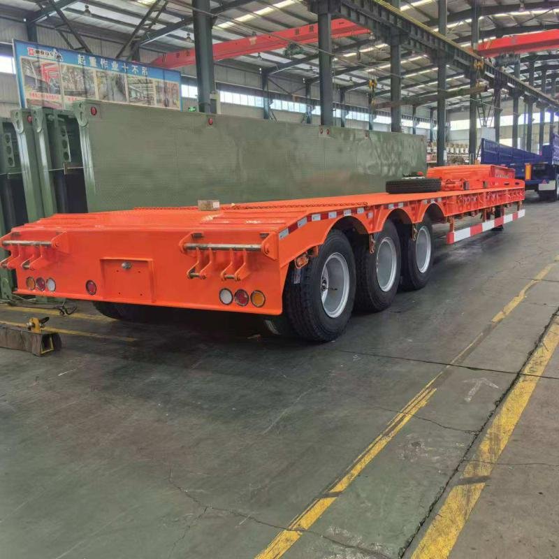 Heavy-Duty 3-Axle Low Bed Semi Trailer 50T Capacity