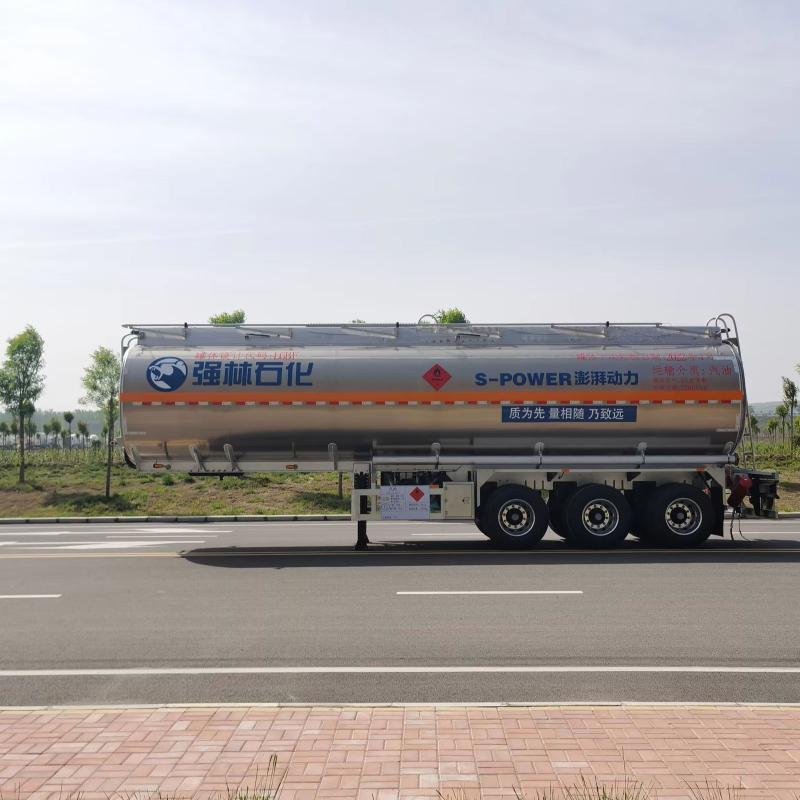 CIMC 3-Axle 45m³ Aluminum Fuel Tank Semi-Trailer for Diesel Gasoline Jet Fuel Transport